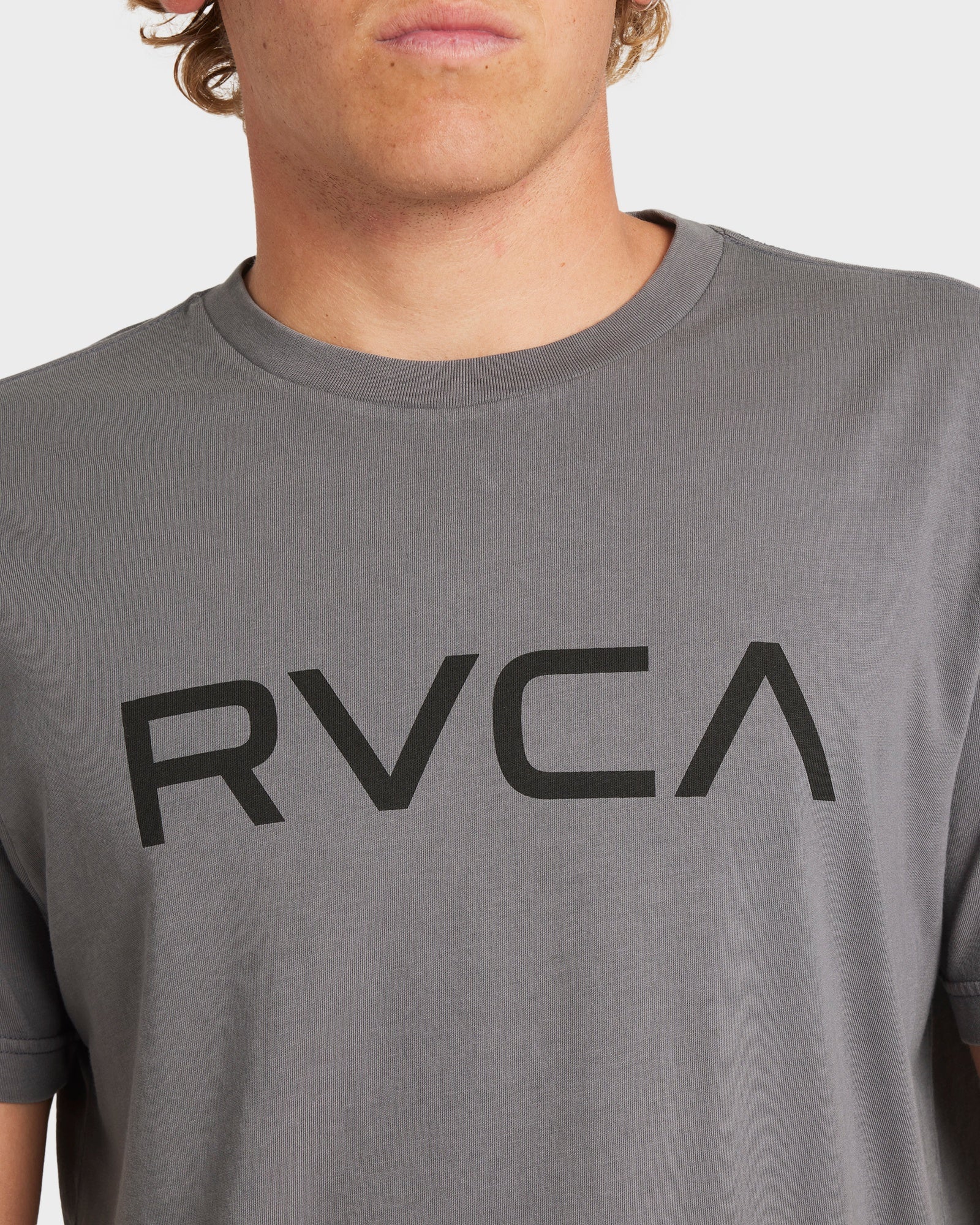 Mens Big Rvca T-Shirt - Image 3