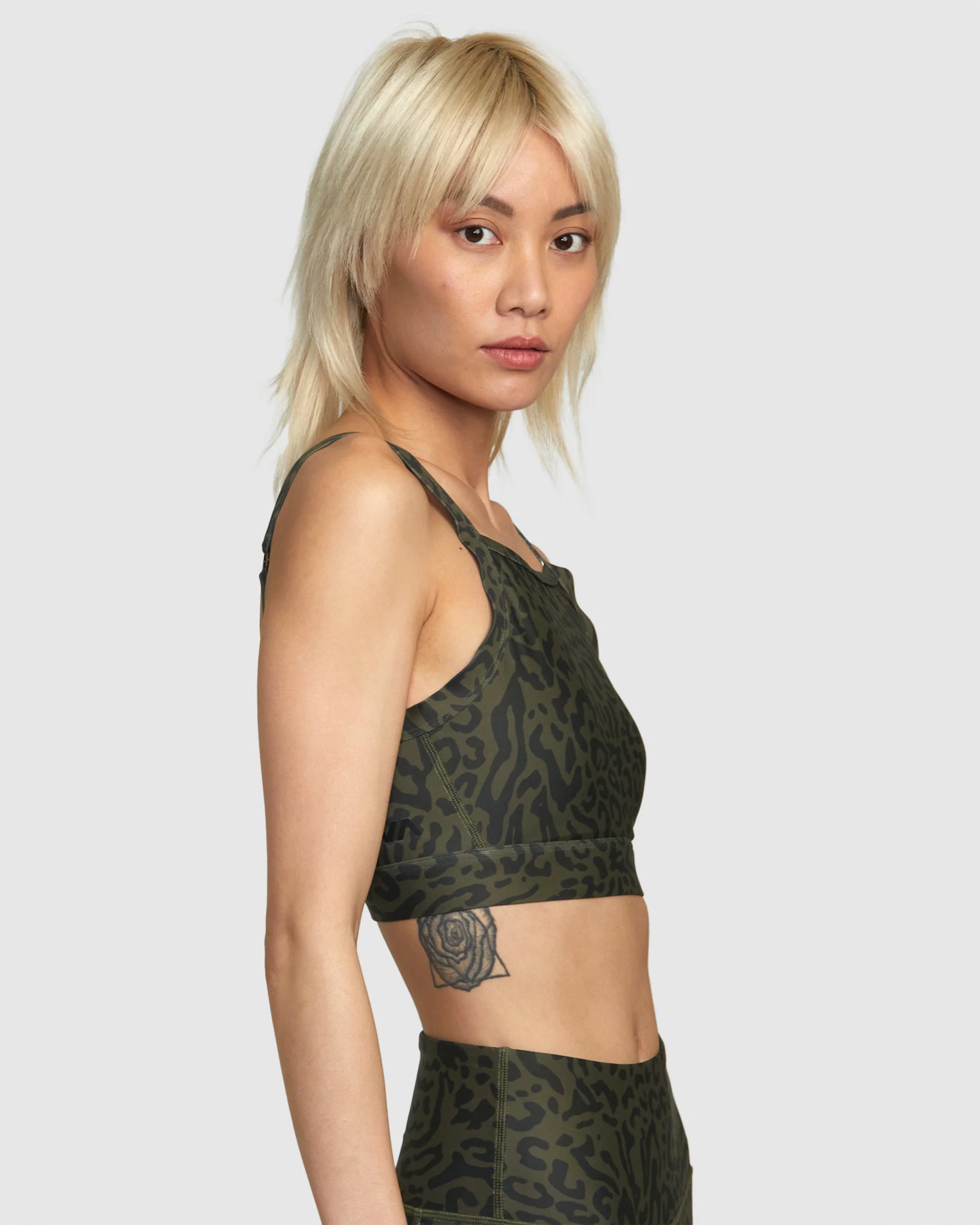 Womens VA Essential High Impact Bra - Image 9